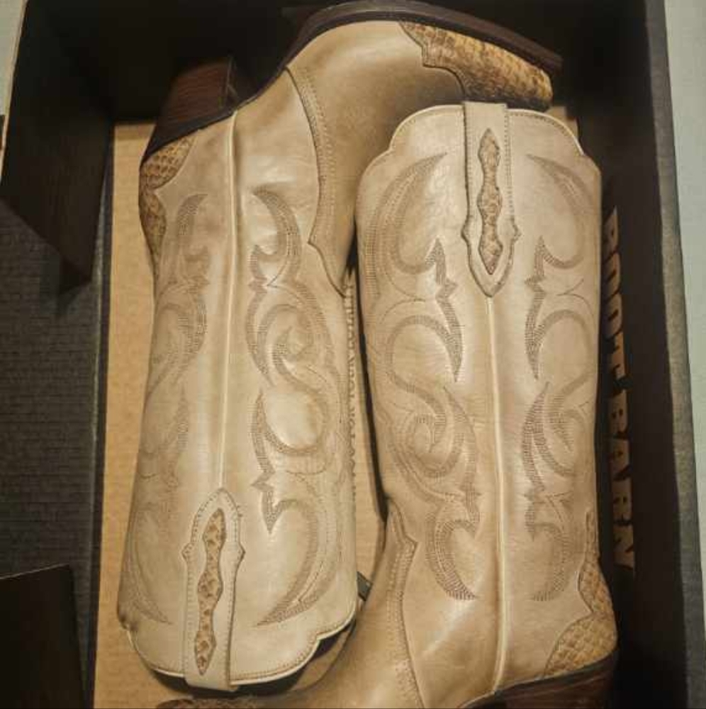 Idyllwind cowgirl boots